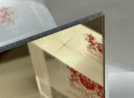 Зеркальный монолитный поликарбонат IRROX-REFLECTION GP, золото 0,8*1200*2000мм